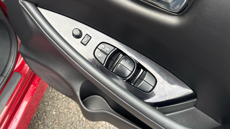 Nissan LEAF 160kW e+ N-Connecta 59kWh 5dr Auto Electric Hatchback